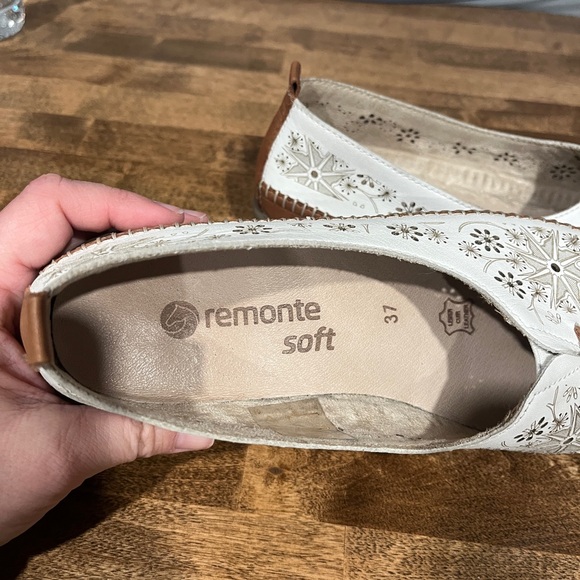 Remonte White and Brown Loafers - Picture 5 of 5